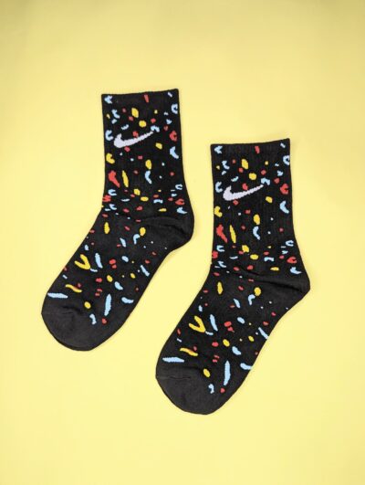 Calcetas Nike de confeti, medias o calcetines altos para hombres o mujeres color negro, de puntos, estampados, deportivos, para el gym